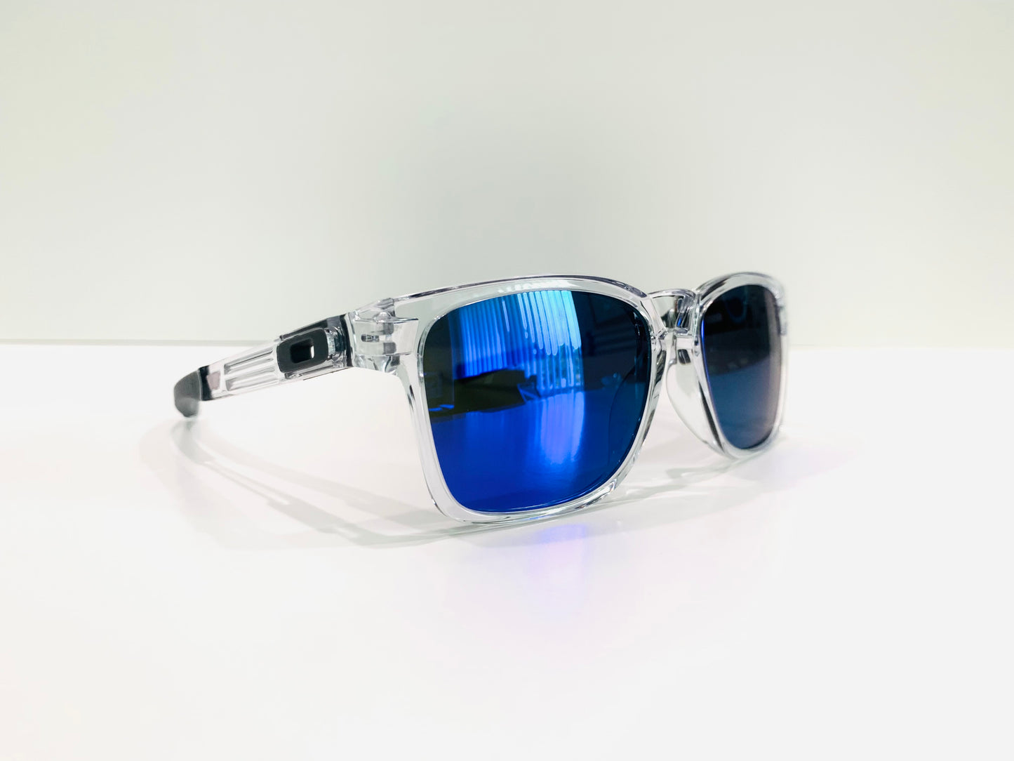 Oakley-Catalyst clear