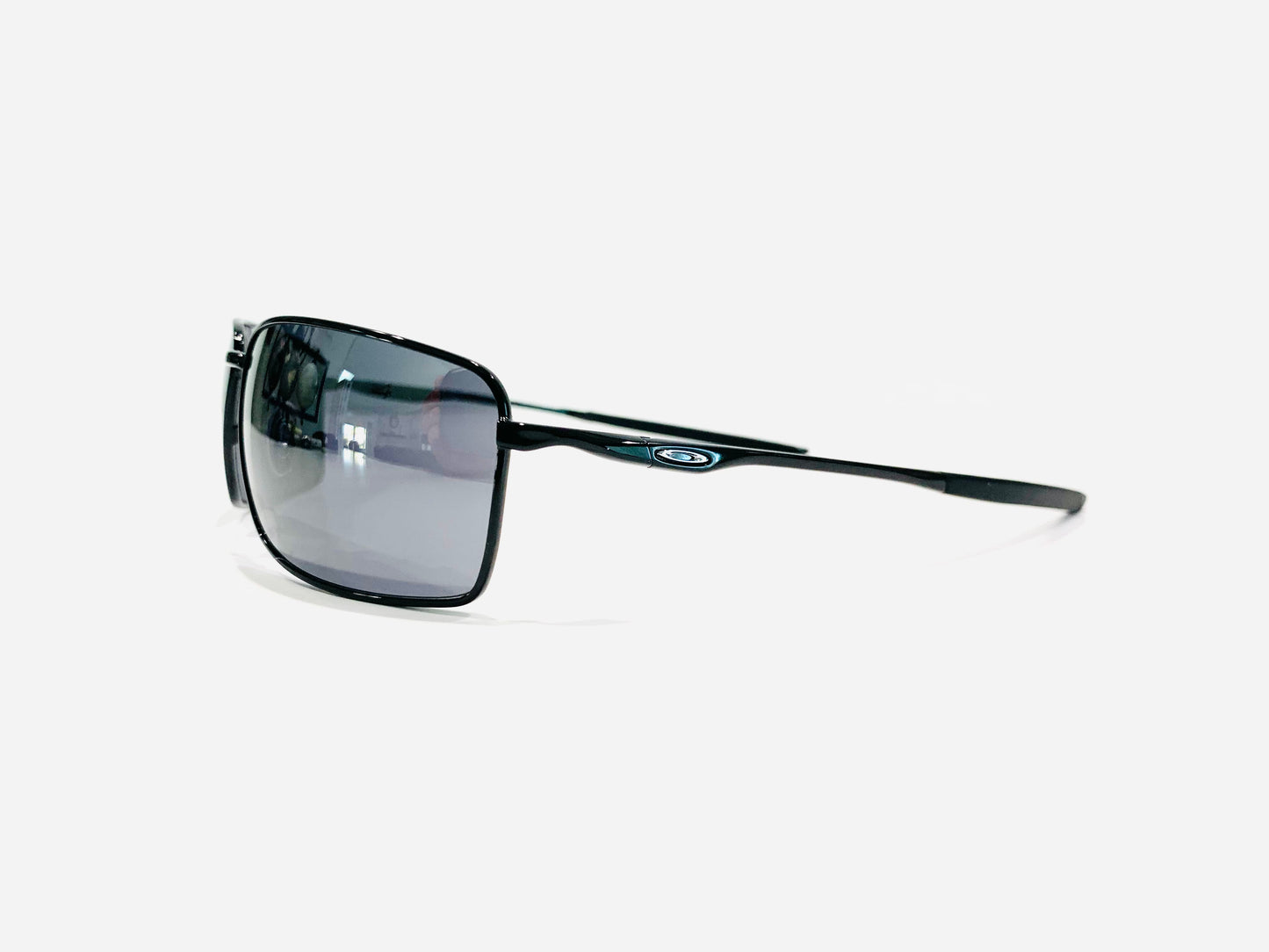 Oakley- Square Wire