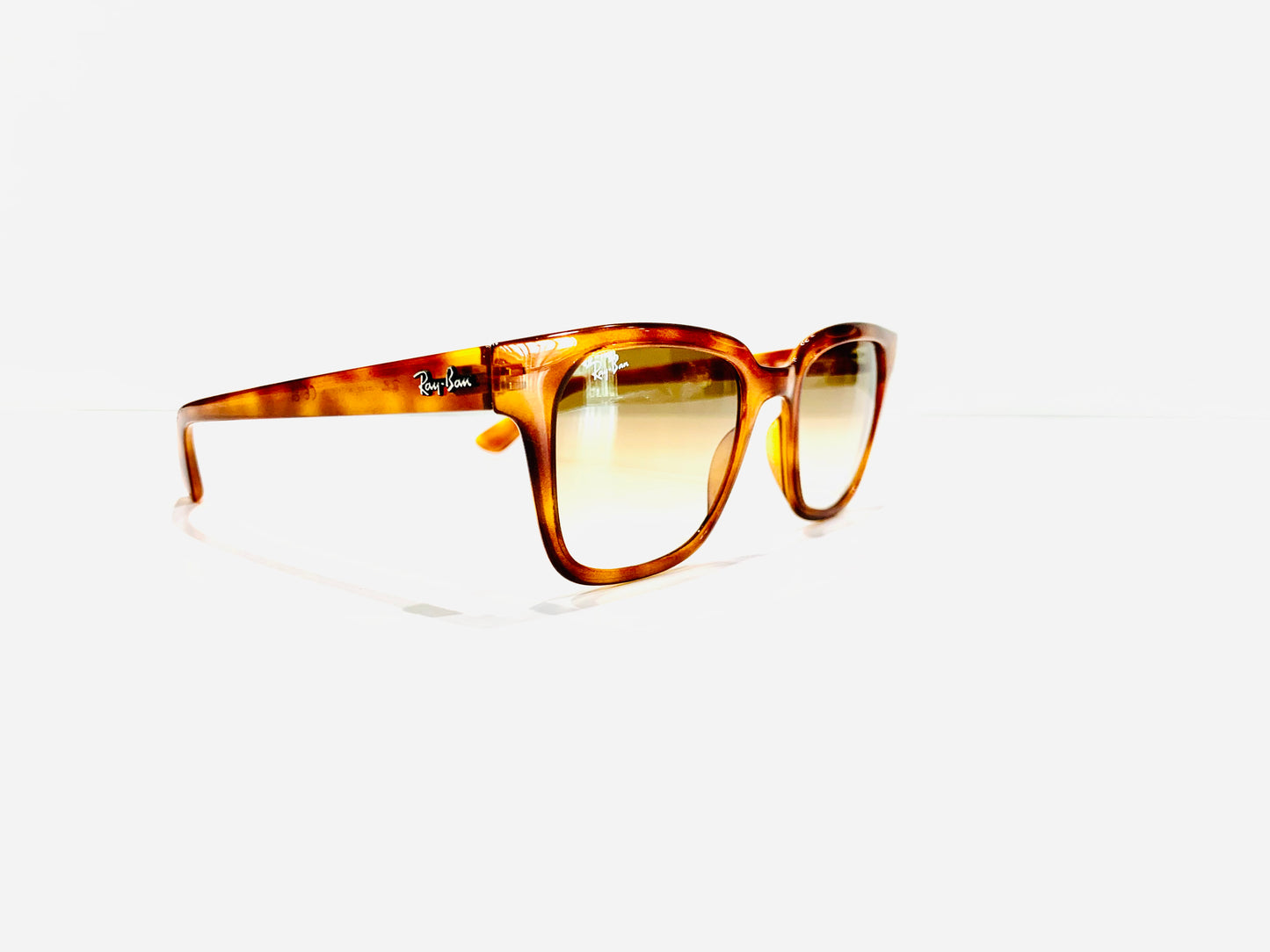 Ray Ban RB4323
