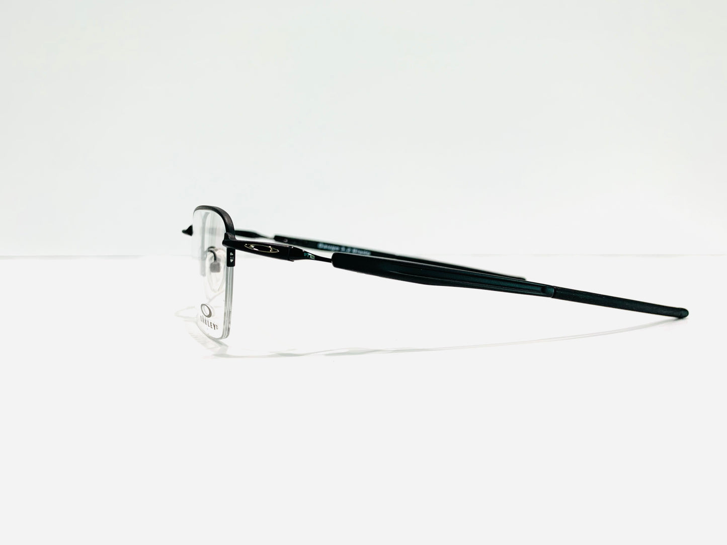 Oakley Gauge 3.2 Blade BLK-52 eye