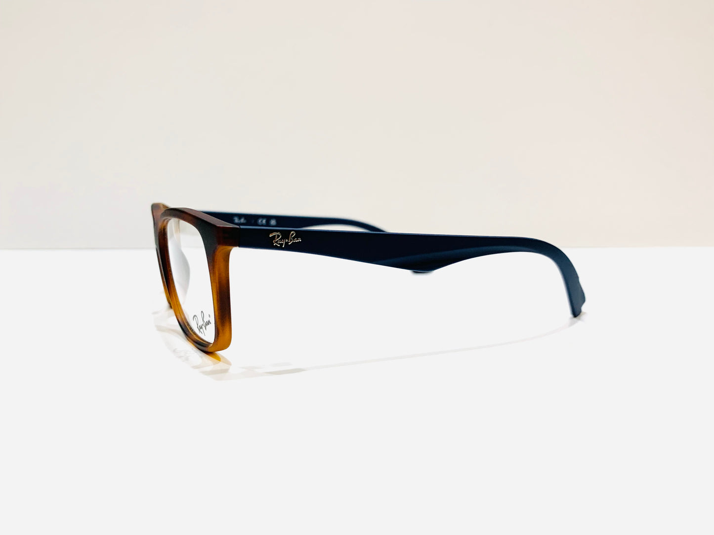 Ray Ban RB7047 T/B