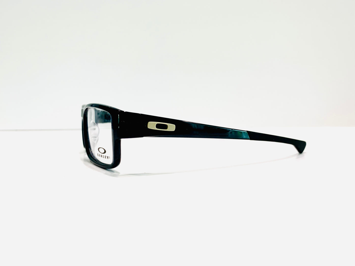 Oakley Airdrop-57 eye