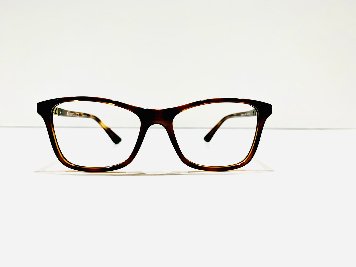 Vogue VO5028